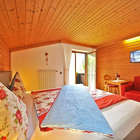 Guest house Haus Hasslacher 4*