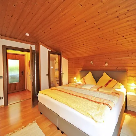 Guest house Haus Hasslacher Flattach